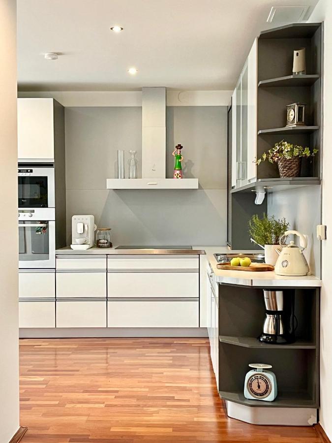 Luxury Penthouse Apartment براغ المظهر الخارجي الصورة