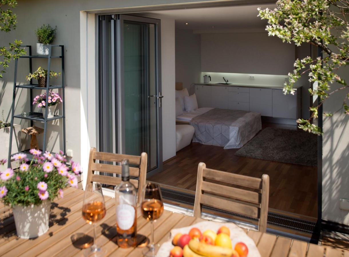 Luxury Penthouse Apartment براغ المظهر الخارجي الصورة