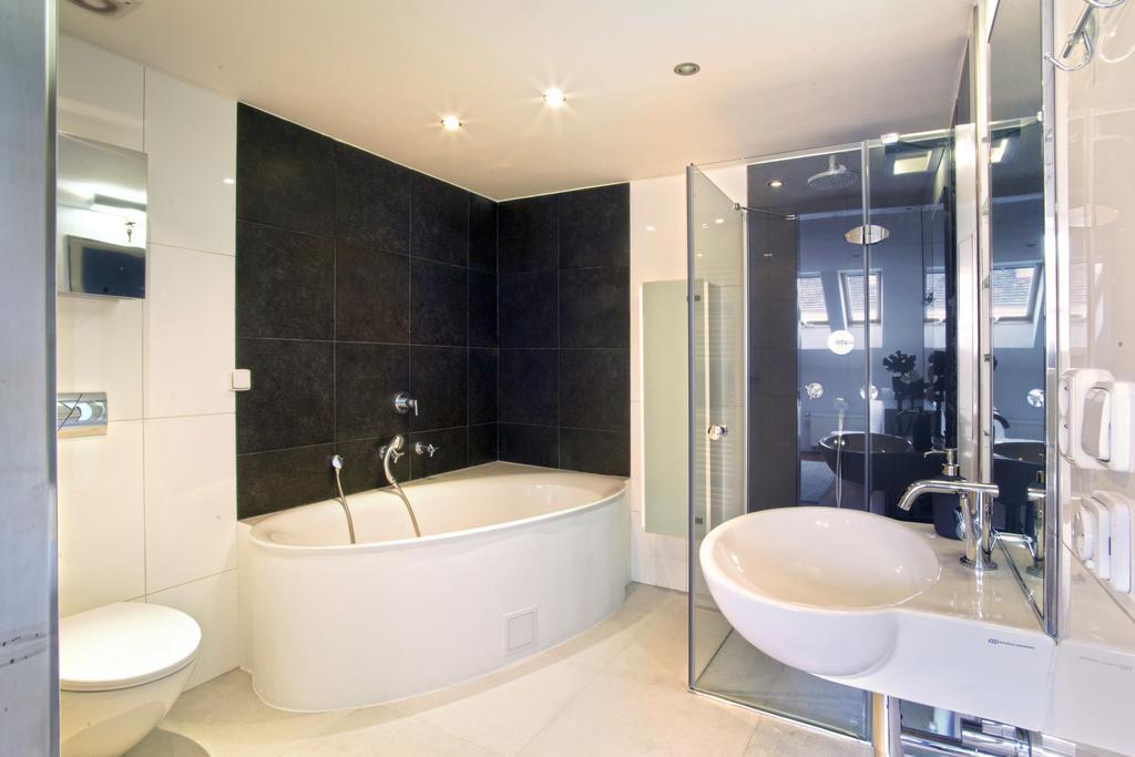 Luxury Penthouse Apartment براغ المظهر الخارجي الصورة
